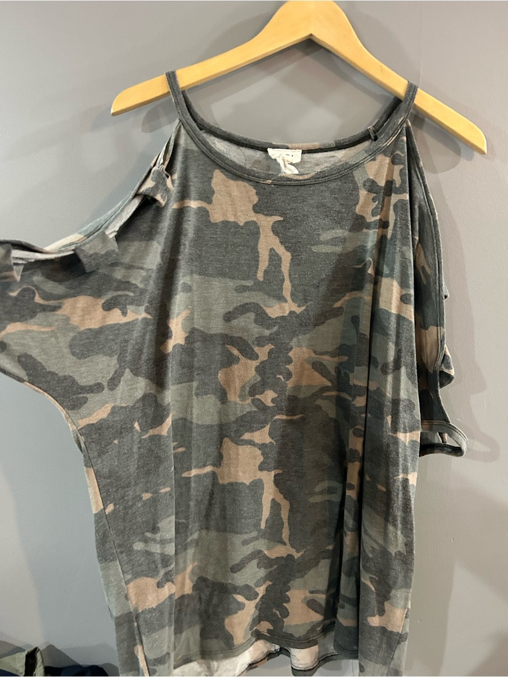 BiBi Camouflage Cold-Shoulder Tank Top - Gray, Tan